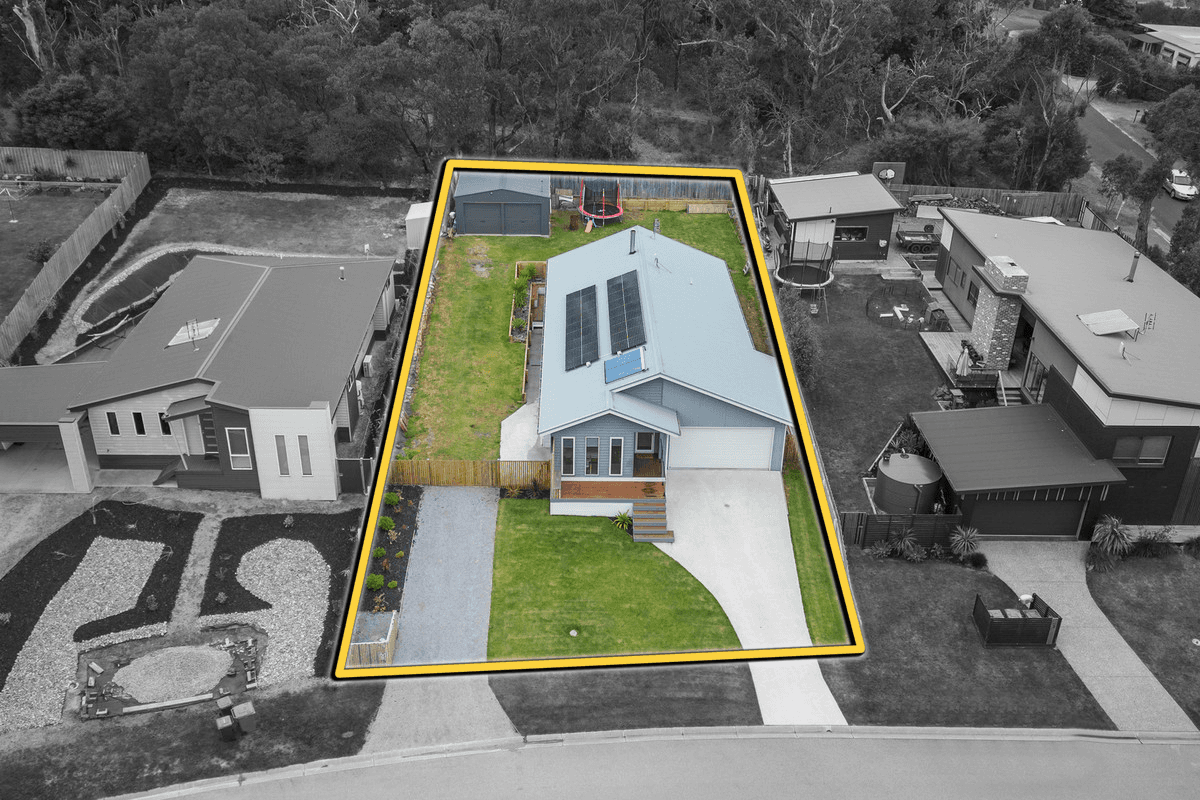 4 Warfe Drive, Lake Tyers Beach, VIC 3909