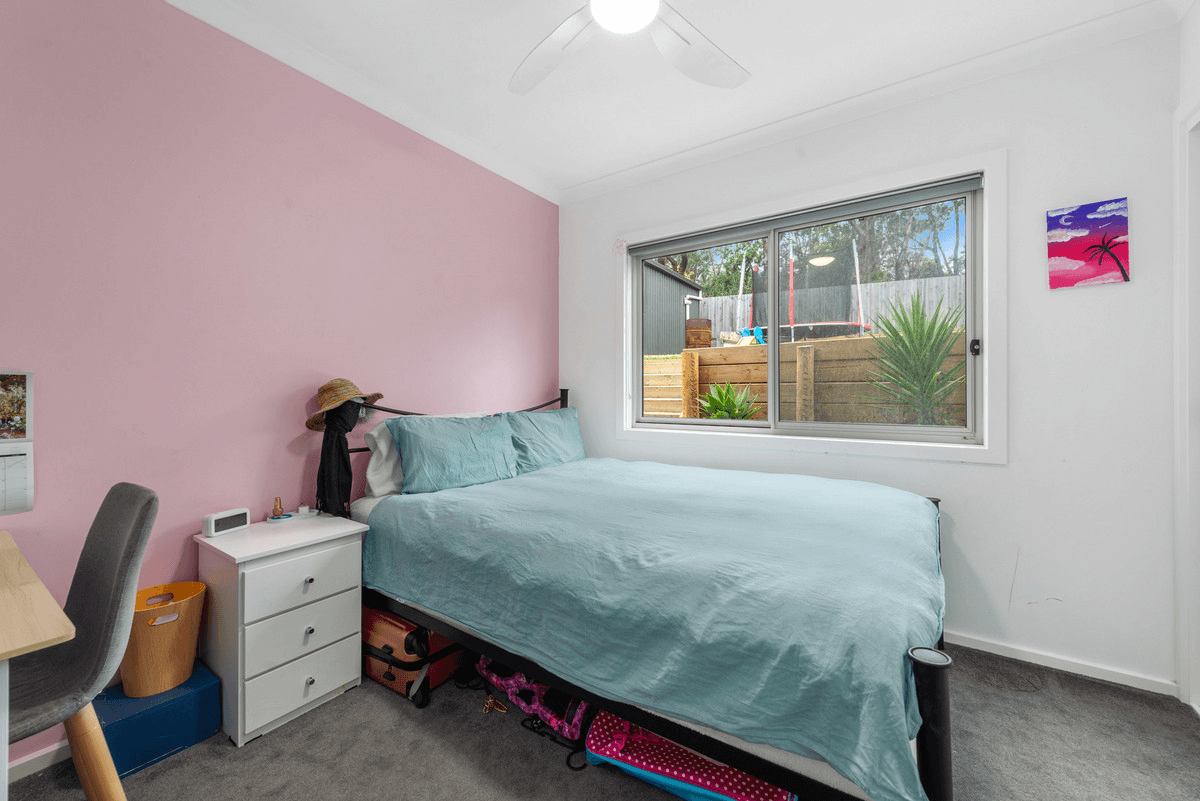 4 Warfe Drive, Lake Tyers Beach, VIC 3909