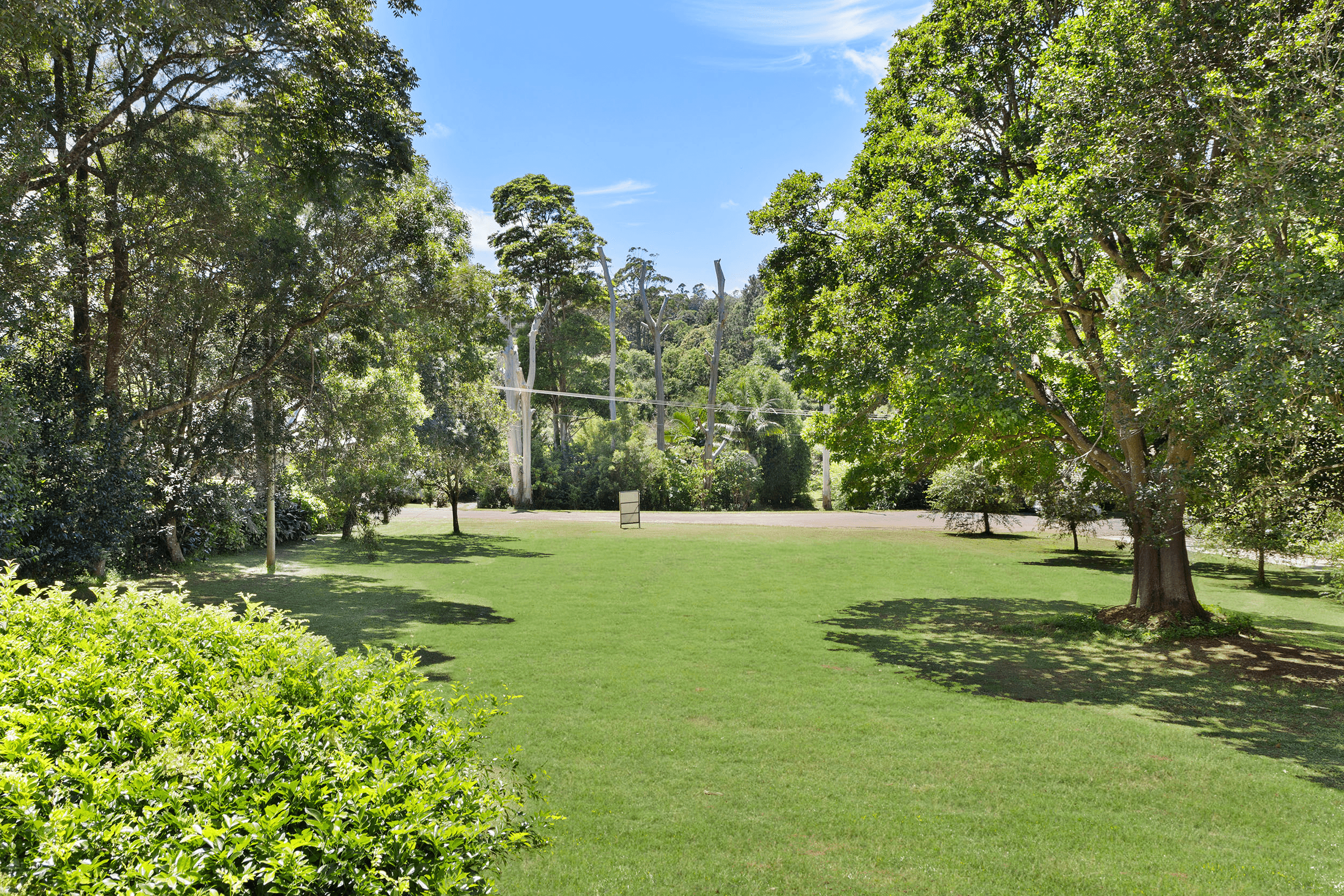 80-82 Benowa Street, TAMBORINE MOUNTAIN, QLD 4272