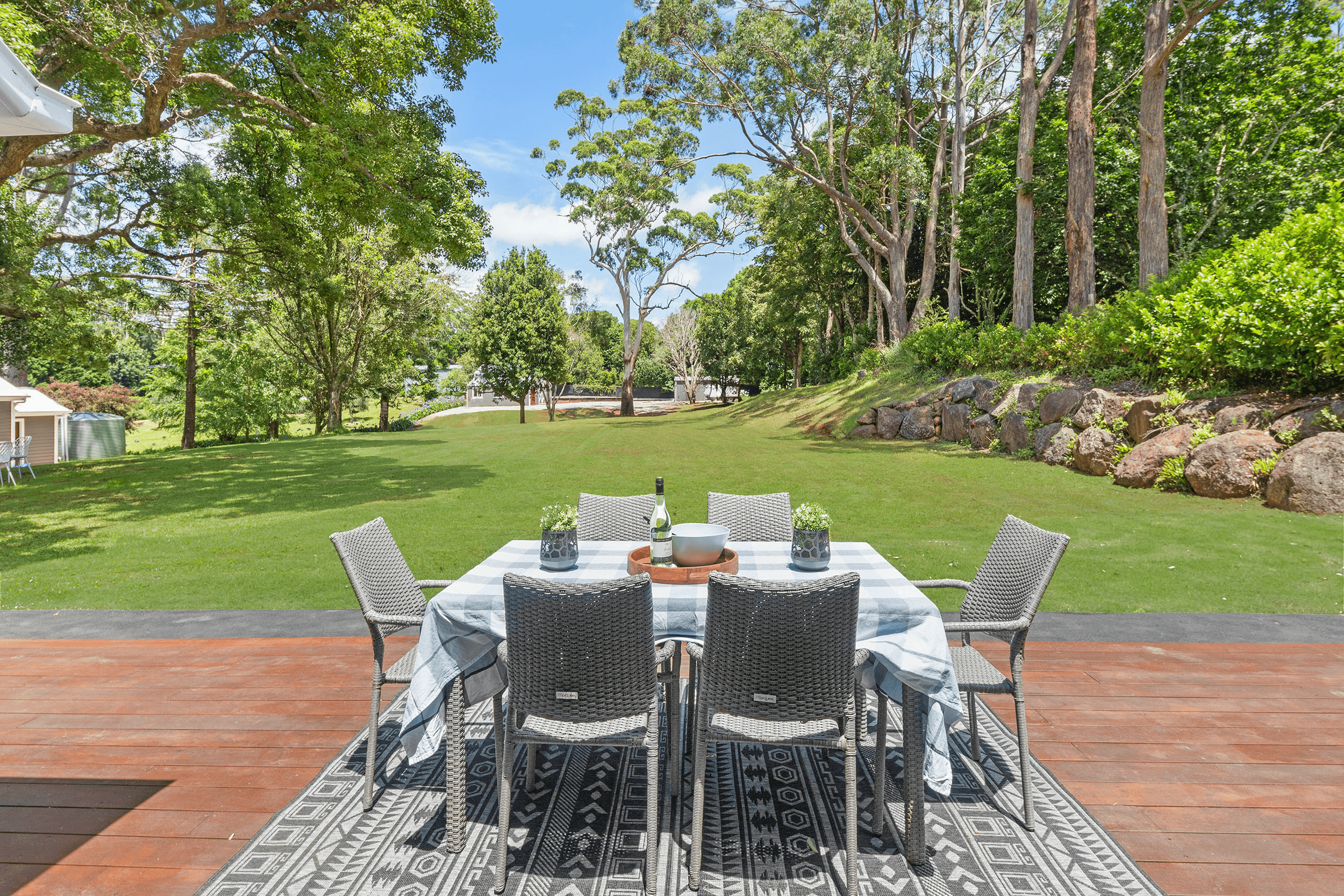 80-82 Benowa Street, TAMBORINE MOUNTAIN, QLD 4272