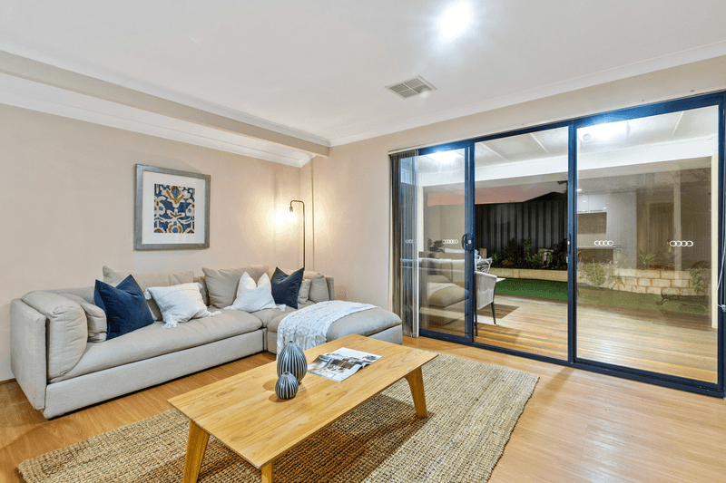 20B Mackay Way, HILLARYS, WA 6025