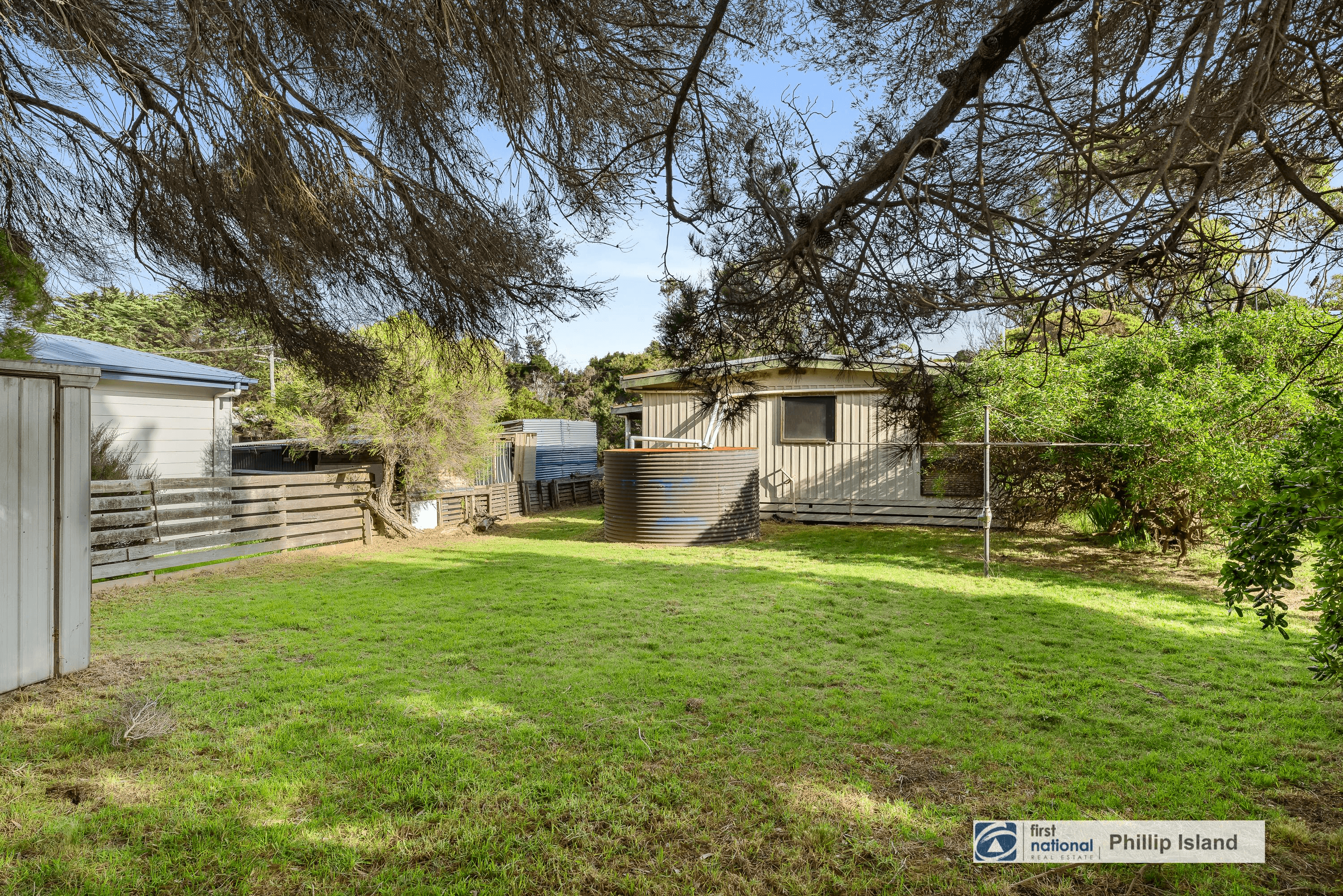 2 Bernard Court, Smiths Beach, VIC 3922