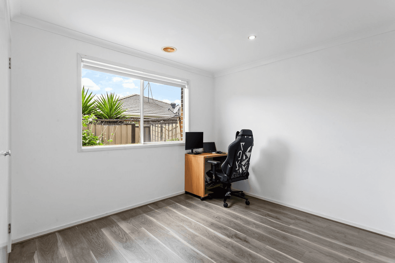 31 Redbox Crescent, Burnside Heights, VIC 3023