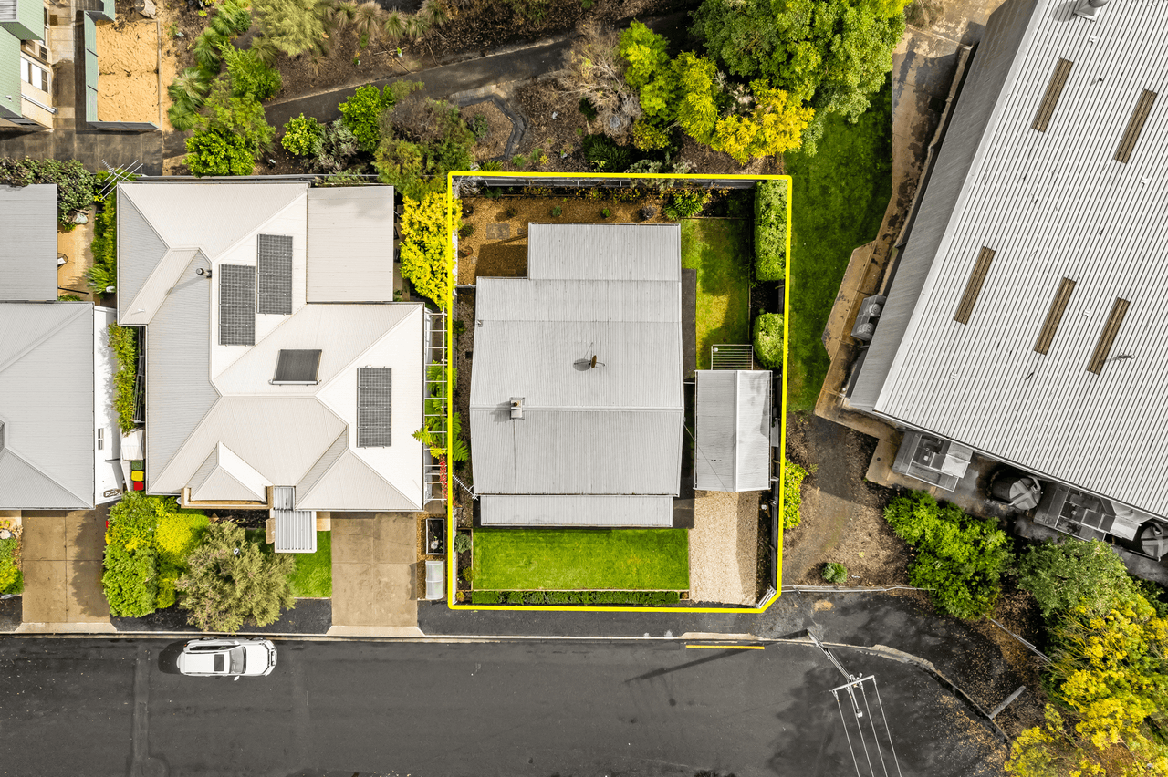 15 Young Street, PENOLA, SA 5277