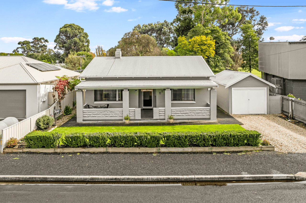 15 Young Street, PENOLA, SA 5277