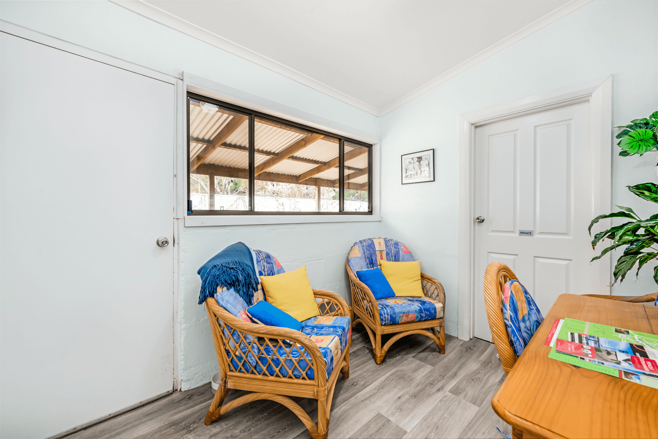 15 Young Street, PENOLA, SA 5277