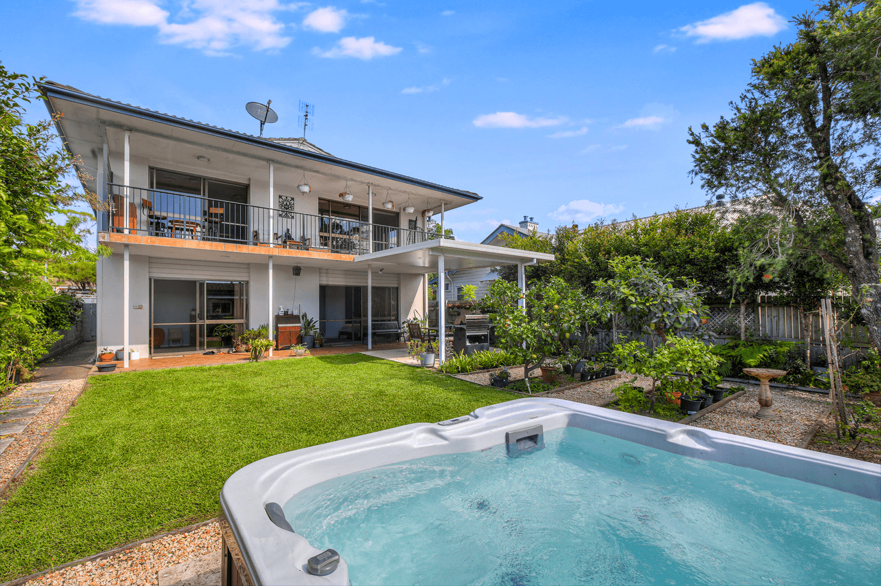 27 Village Road, SARATOGA, NSW 2251