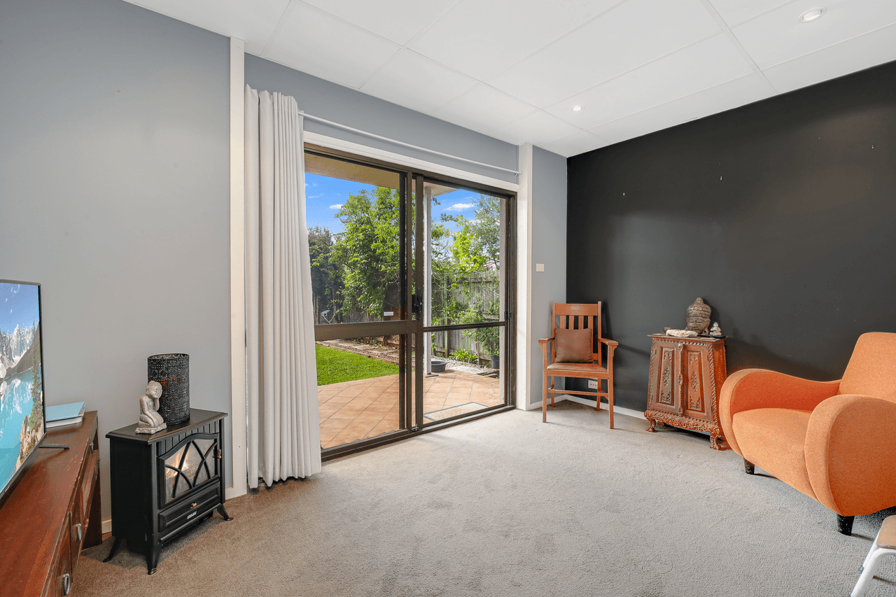 27 Village Road, SARATOGA, NSW 2251