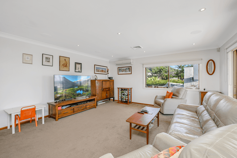 27 Village Road, SARATOGA, NSW 2251