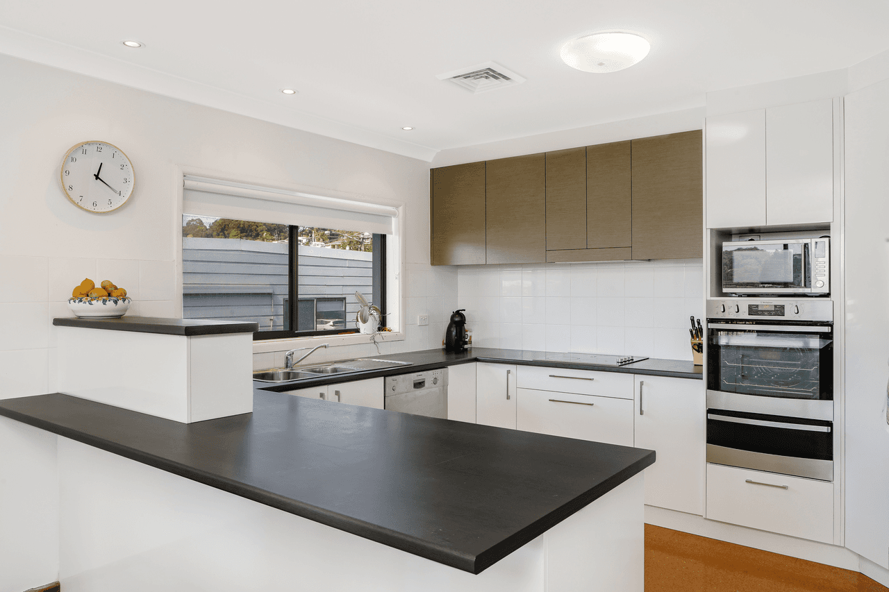 27 Village Road, SARATOGA, NSW 2251