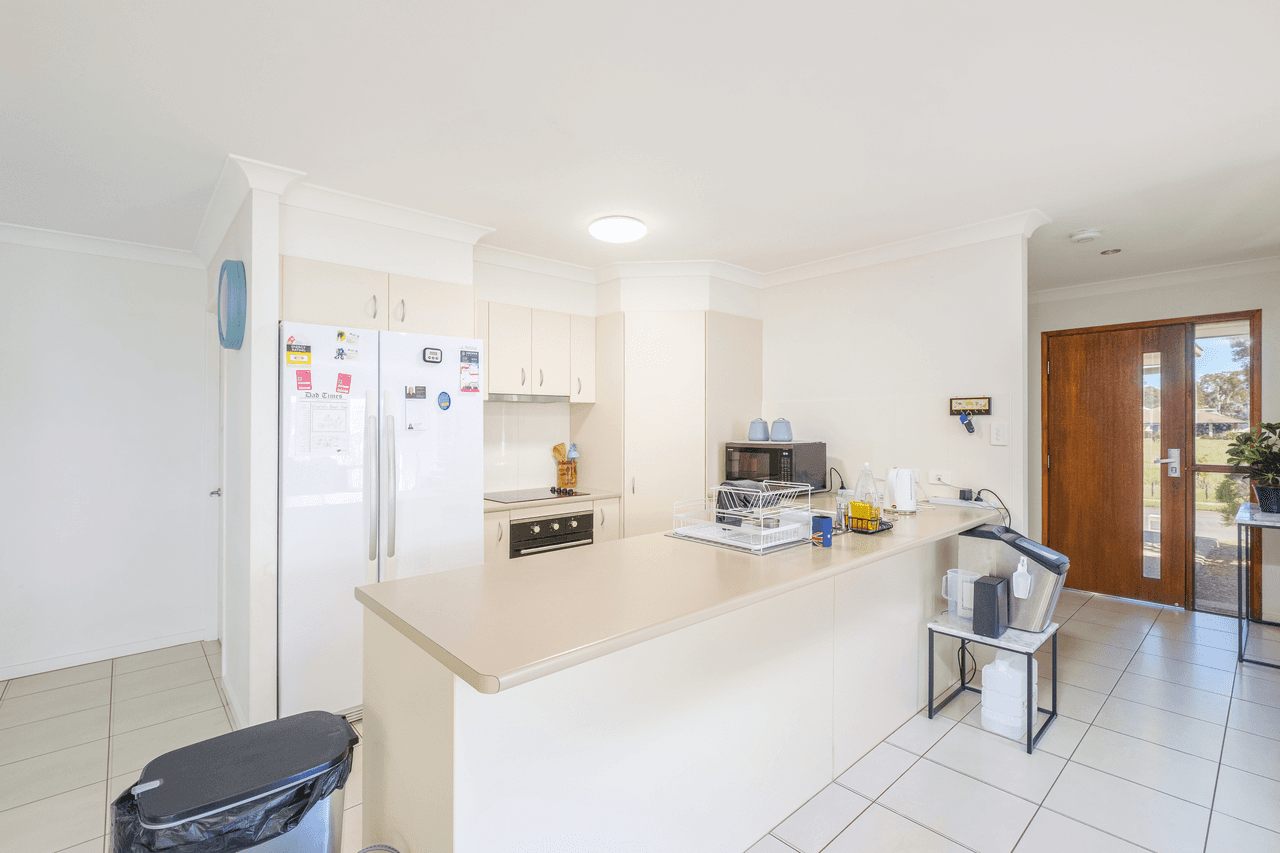 23 Presidential Ave, Jones Hill, QLD 4570