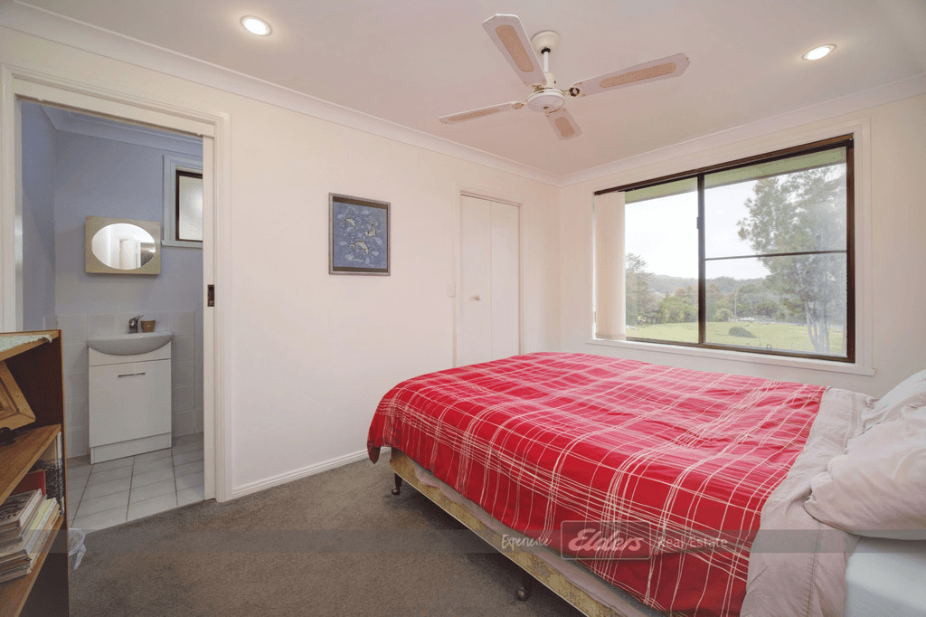 41 Panorama Crescent, FORSTER, NSW 2428