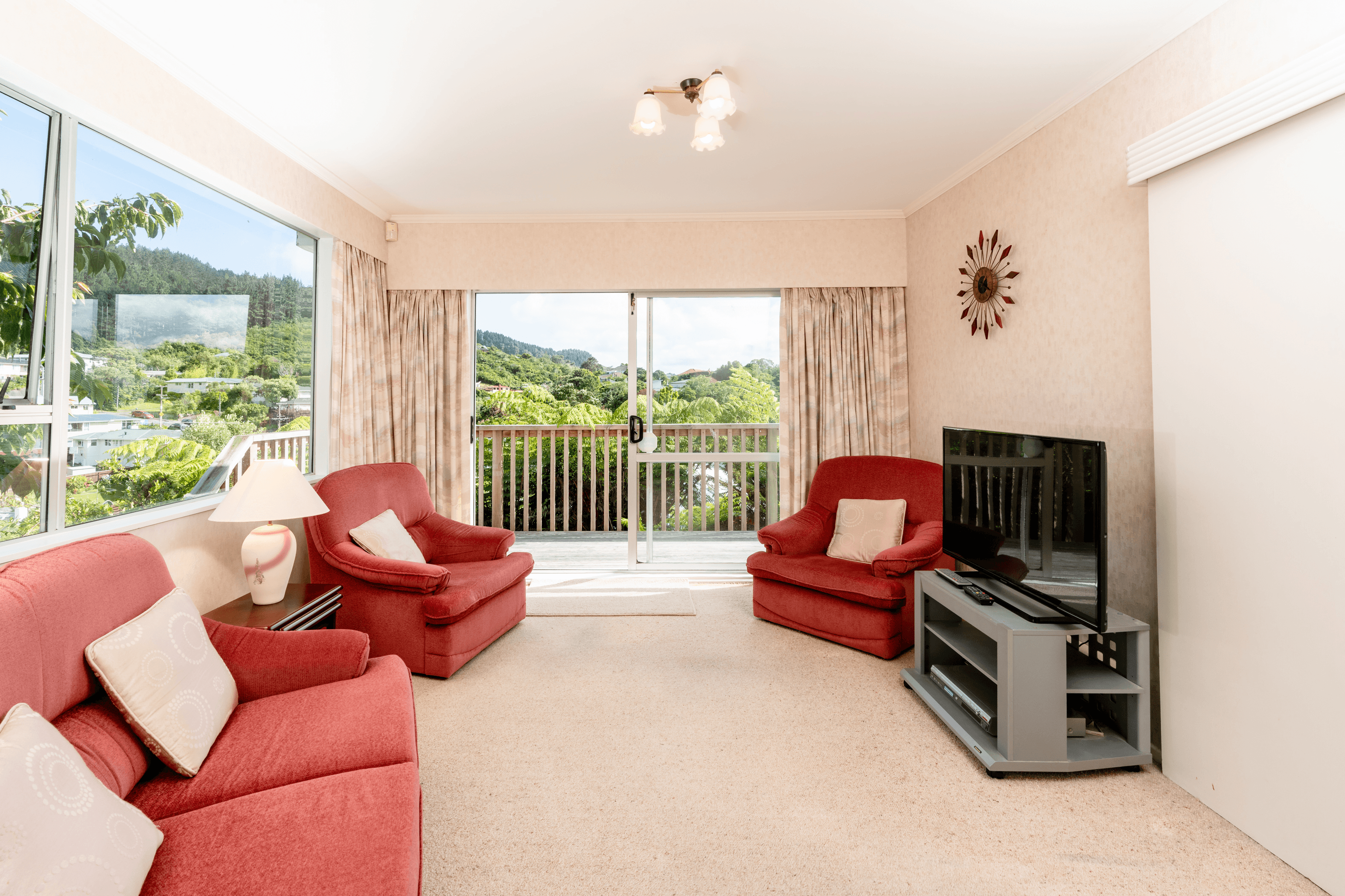 1 Peterhouse Street, Tawa, Wellington 5028