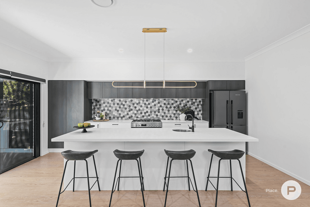 25 Hector Road, Holland Park, QLD 4121