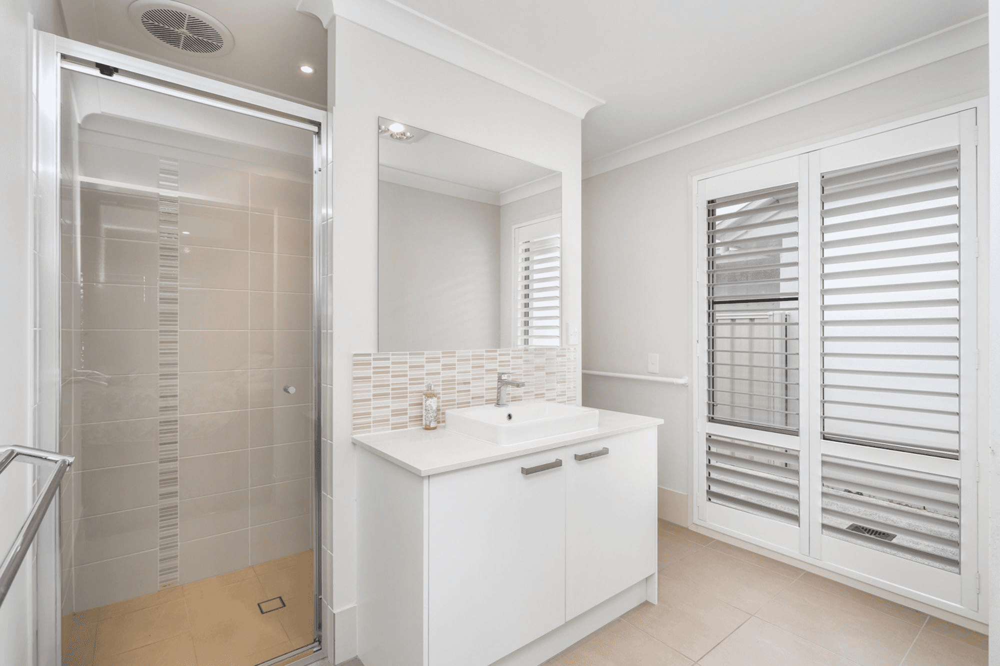 37 The Passage, PELICAN WATERS, QLD 4551