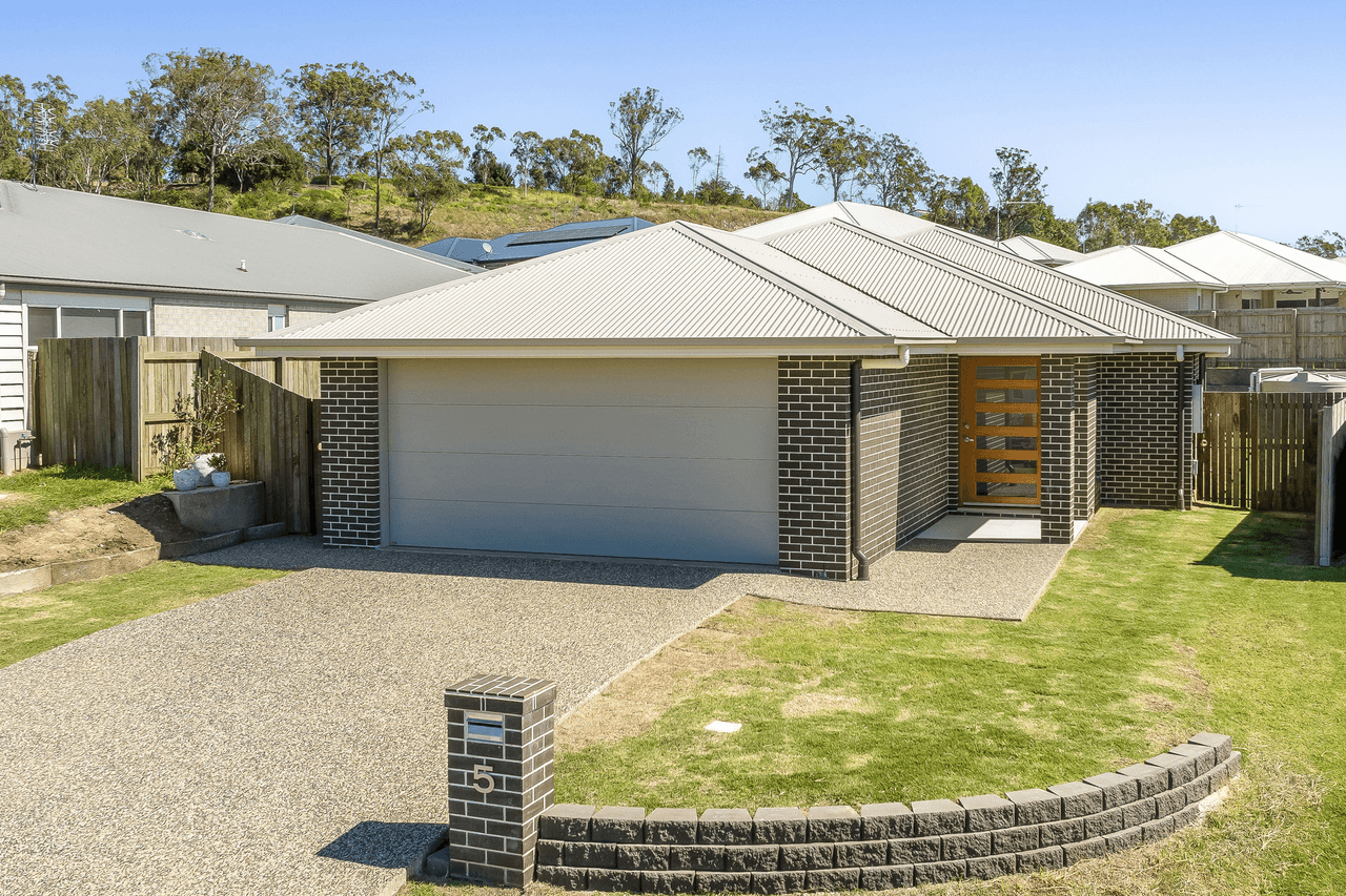 5 Wolff Street, COTSWOLD HILLS, QLD 4350