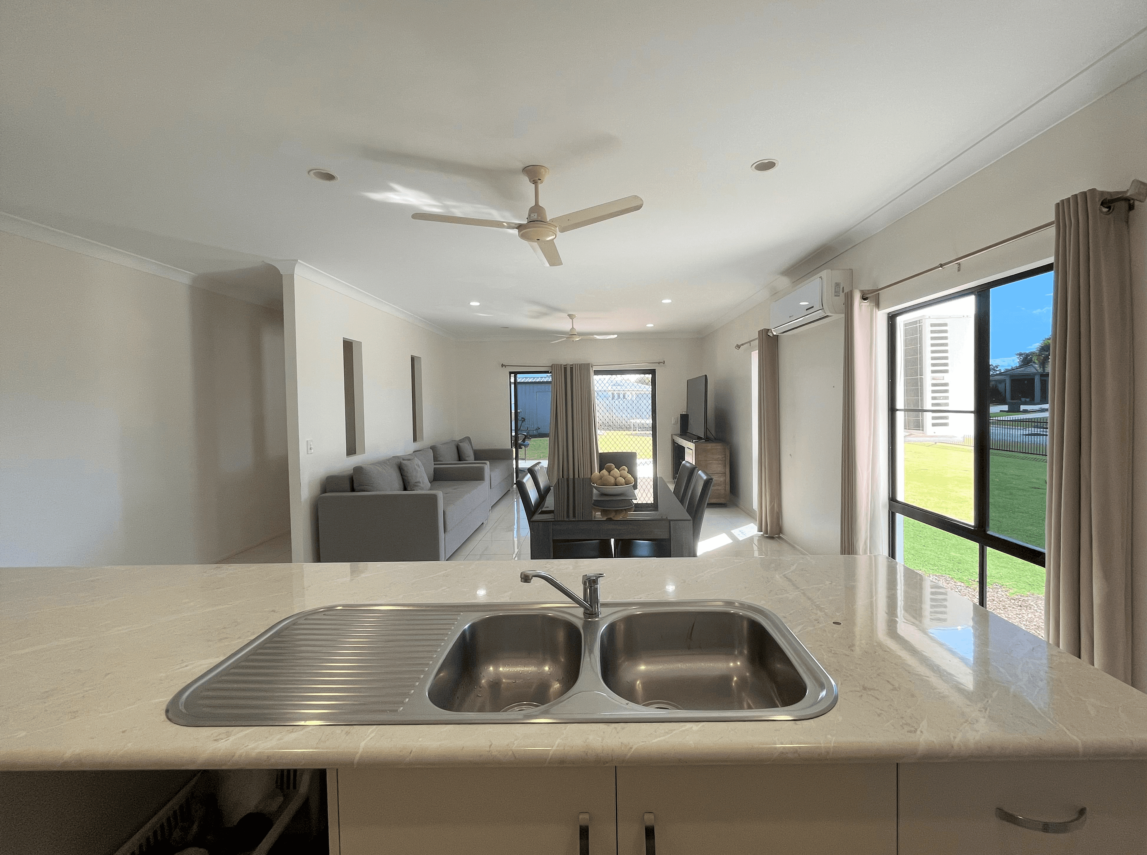 16 Sunbird Parade, MAREEBA, QLD 4880