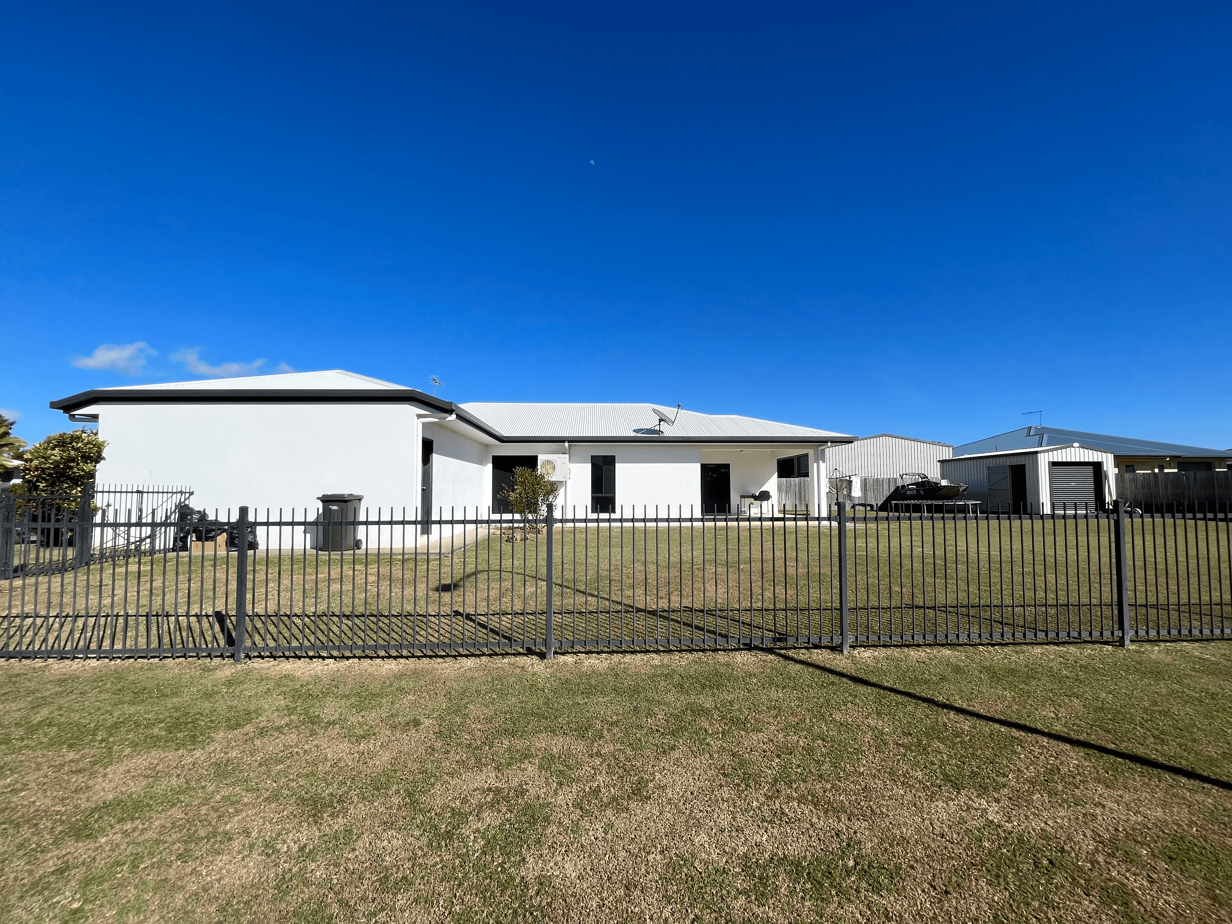 16 Sunbird Parade, MAREEBA, QLD 4880