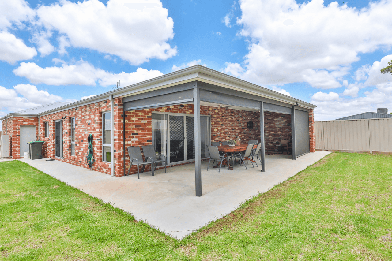 30 Milan Drive, Irymple, VIC 3498