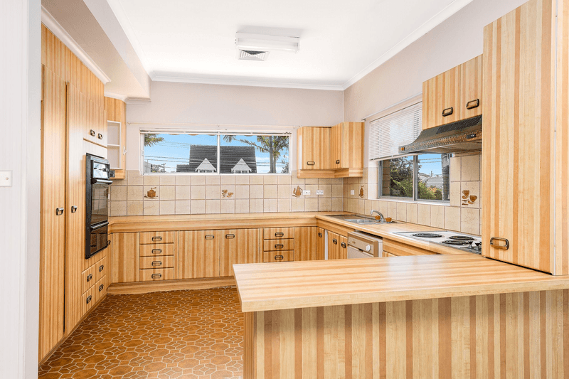 30 Castlereagh Crescent, Sylvania Waters, NSW 2224