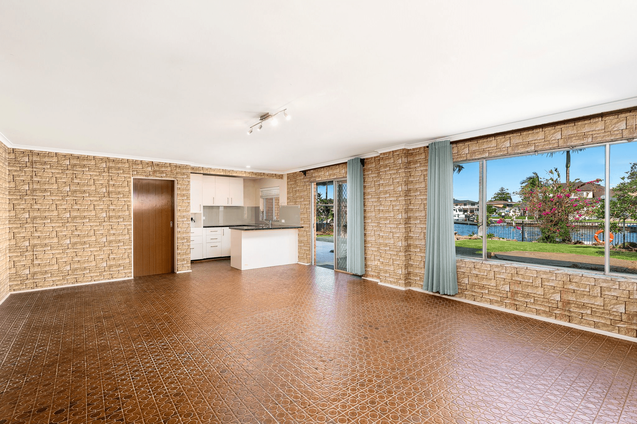 30 Castlereagh Crescent, Sylvania Waters, NSW 2224