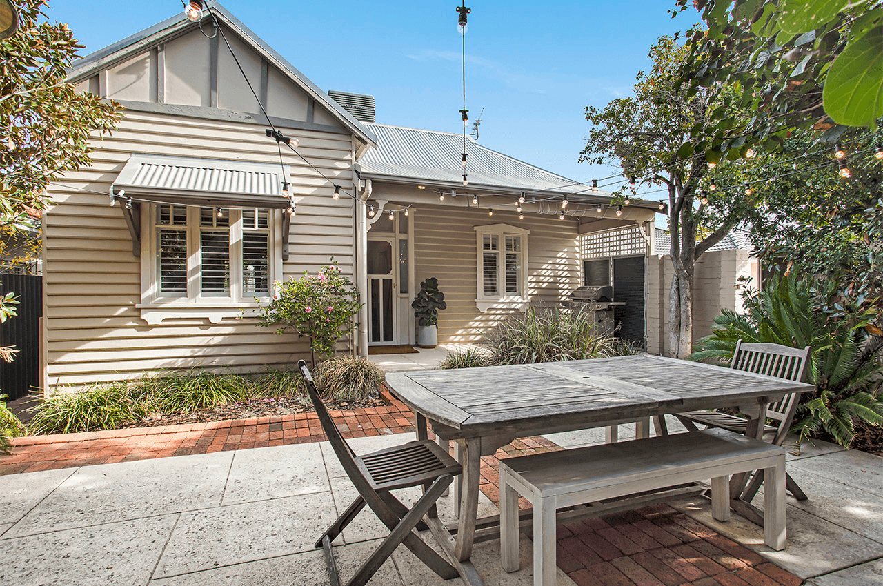 49 London Street, MOUNT HAWTHORN, WA 6016