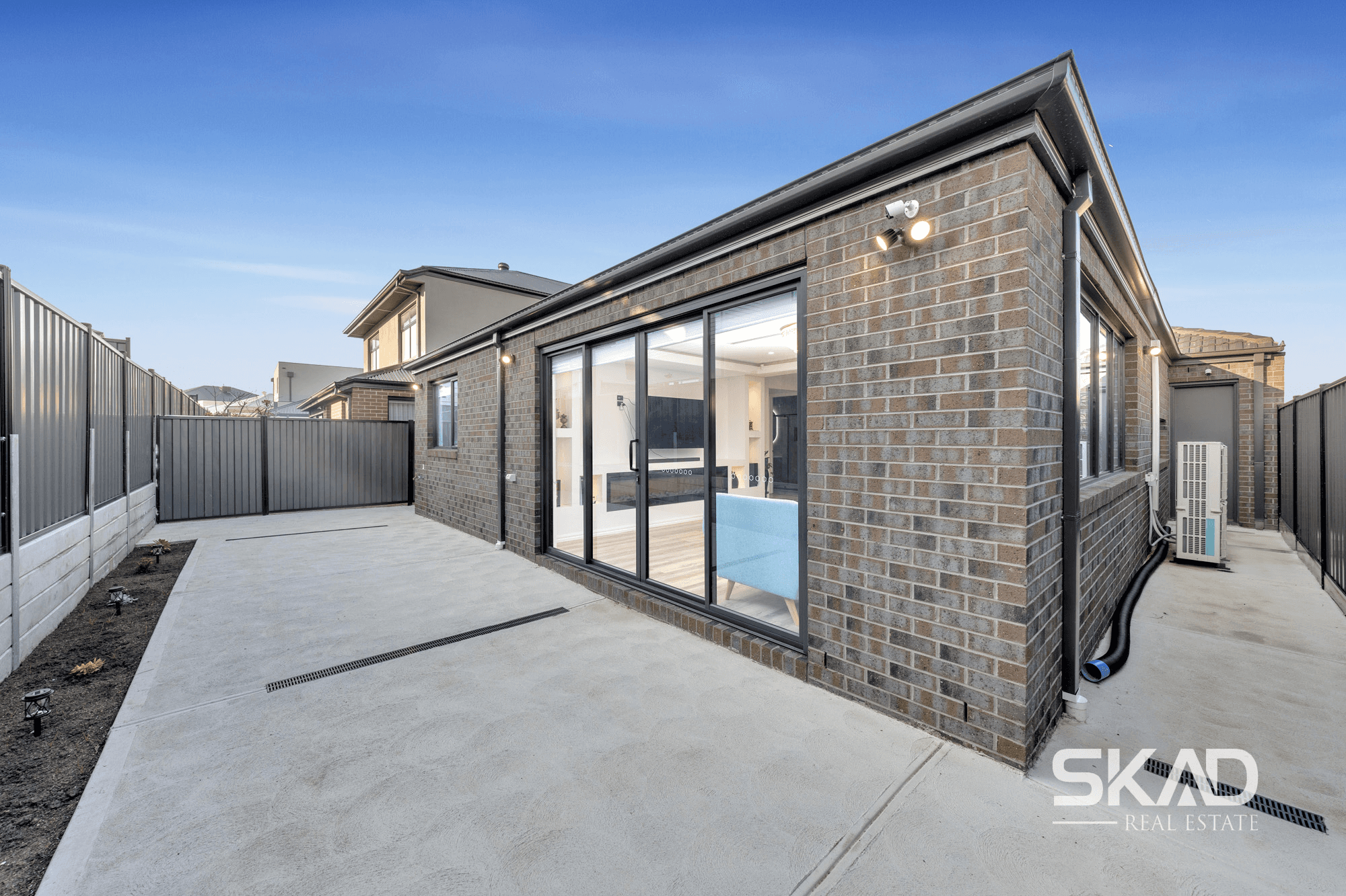 18 Xenolith Drive, CRAIGIEBURN, VIC 3064