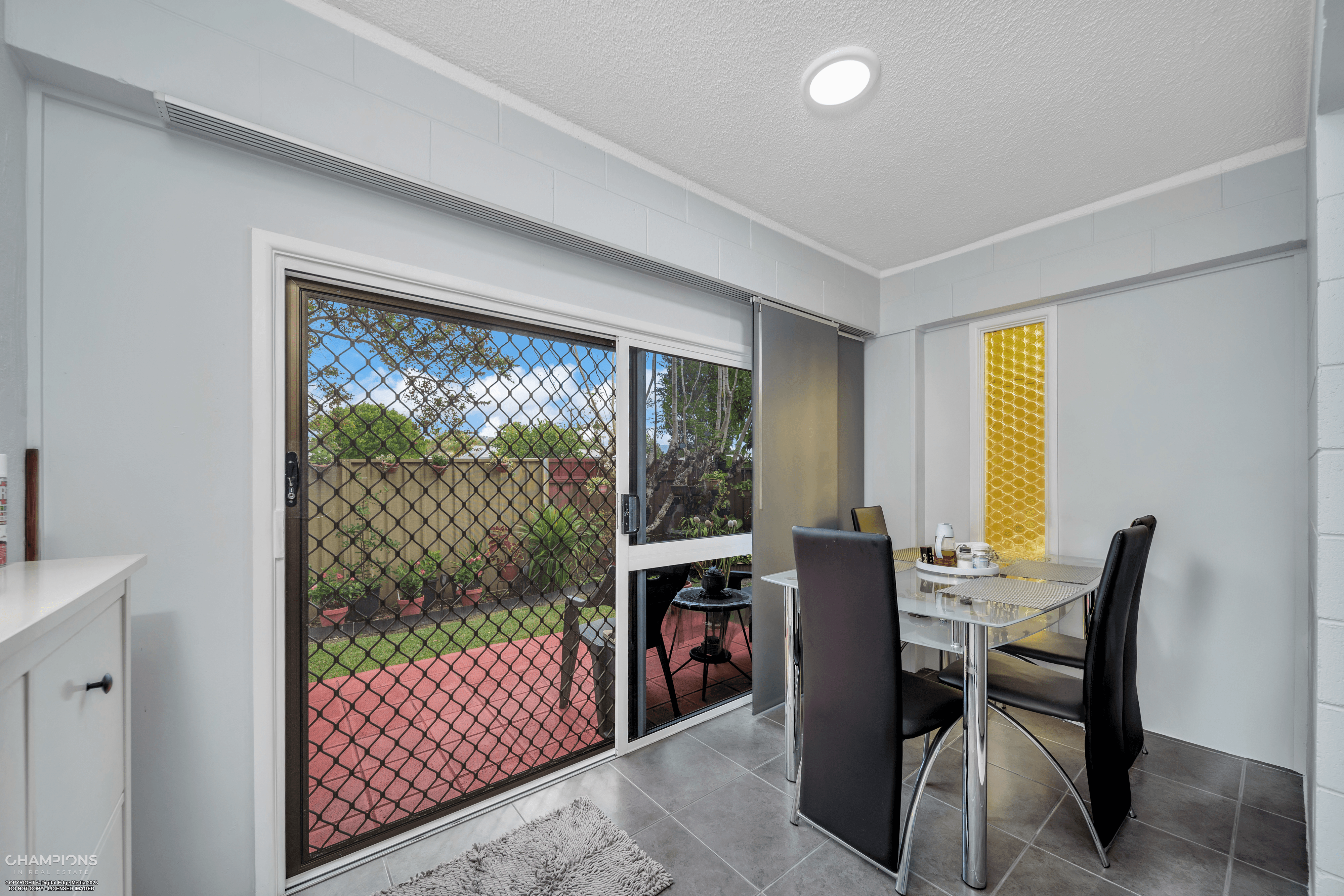 2/15 Pioneer Street, MANOORA, QLD 4870