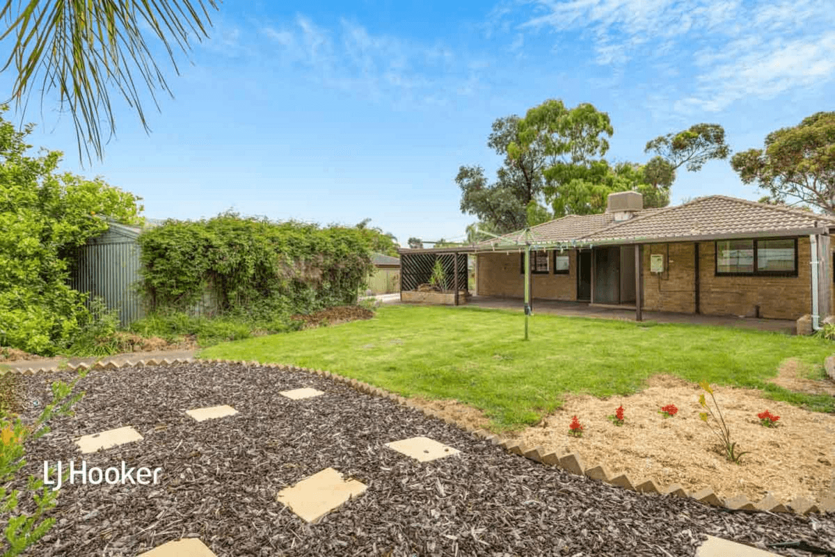 4 Chelmsford Avenue, SALISBURY HEIGHTS, SA 5109