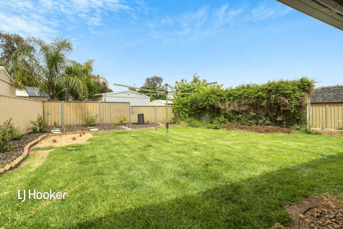 4 Chelmsford Avenue, SALISBURY HEIGHTS, SA 5109