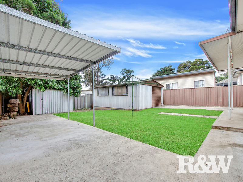 37 Lingayen Avenue, LETHBRIDGE PARK, NSW 2770