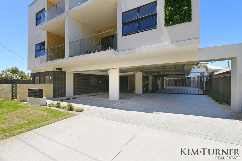 105/22 Hendra Street, CLOVERDALE, WA 6105