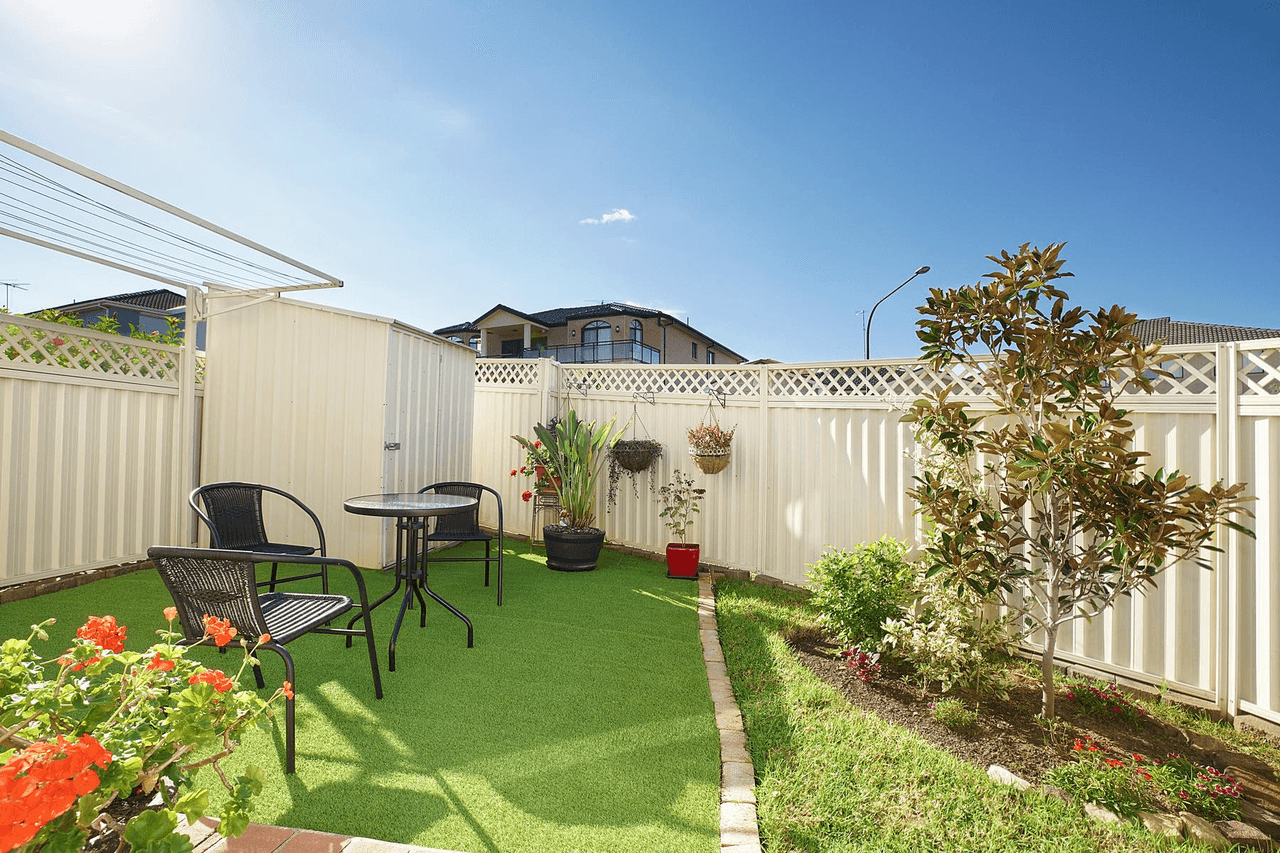 4 Badger Place, Green Valley, NSW 2168