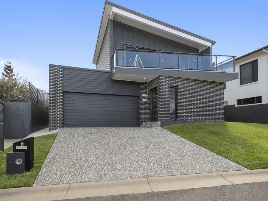 4 Pelican Close, SAPPHIRE BEACH, NSW 2450