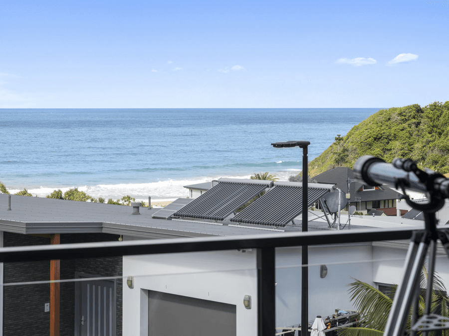 4 Pelican Close, SAPPHIRE BEACH, NSW 2450