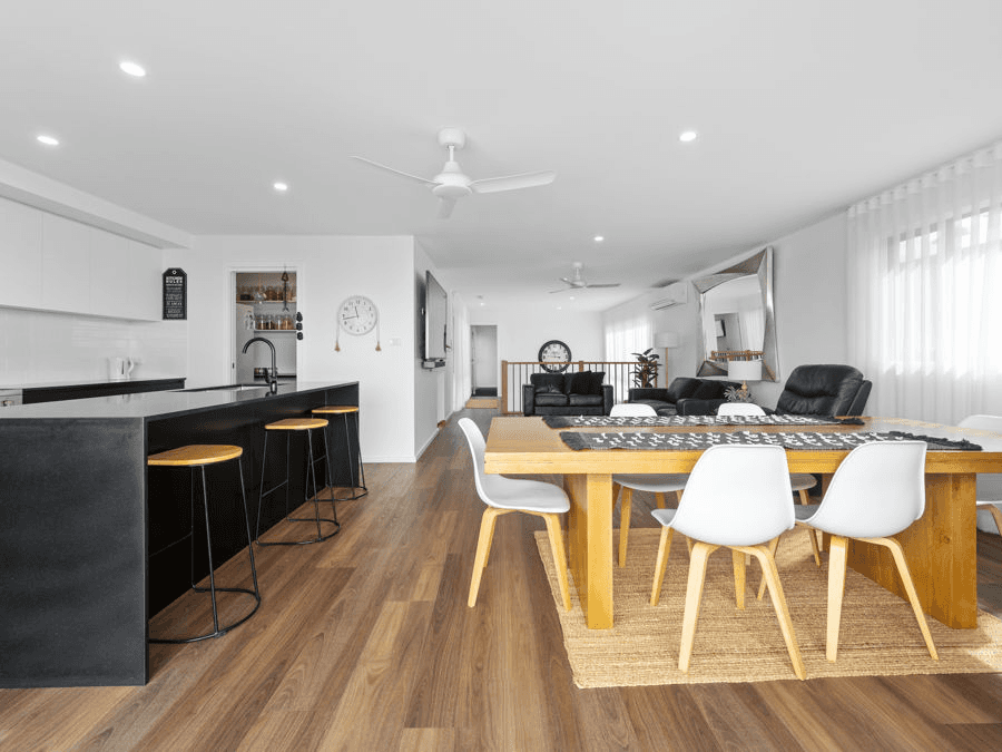 4 Pelican Close, SAPPHIRE BEACH, NSW 2450