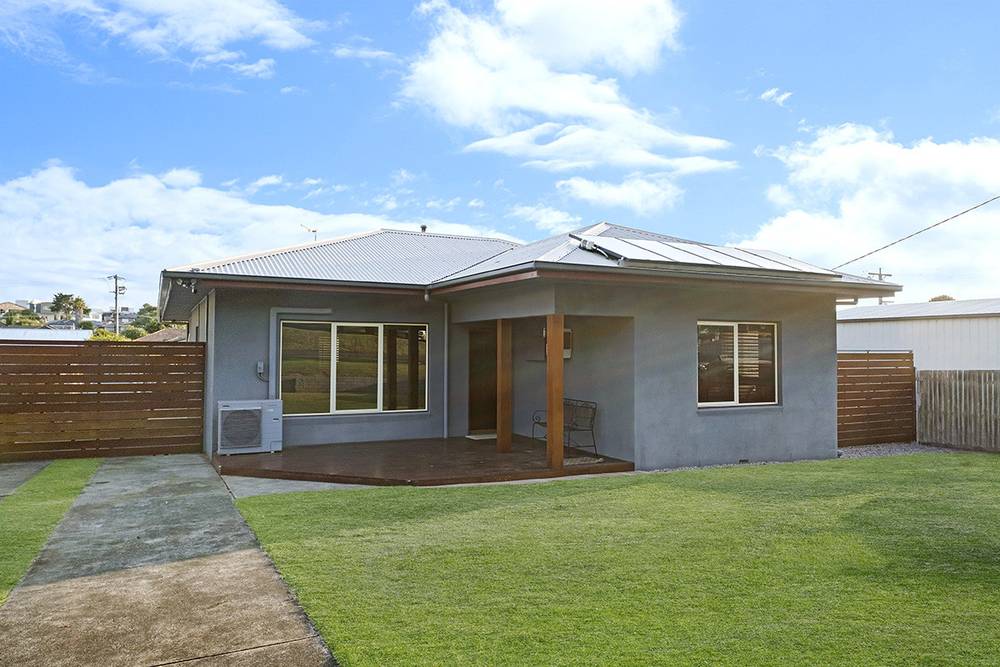 17 Lyndoch Avenue, WARRNAMBOOL, VIC 3280