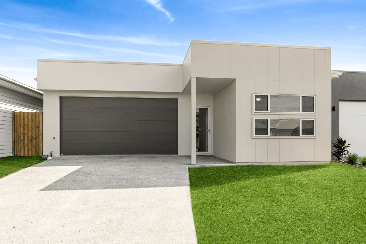 56 Valley Crescent, PALMVIEW, QLD 4553