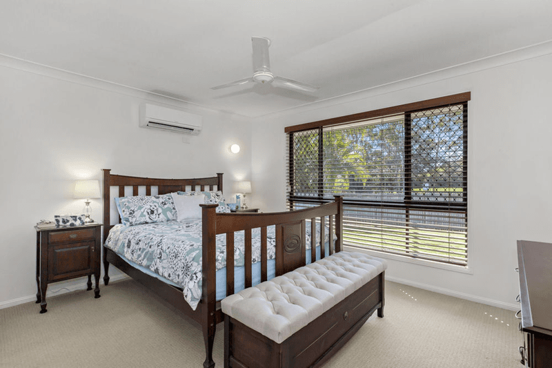 24 Brookvale Drive, VICTORIA POINT, QLD 4165