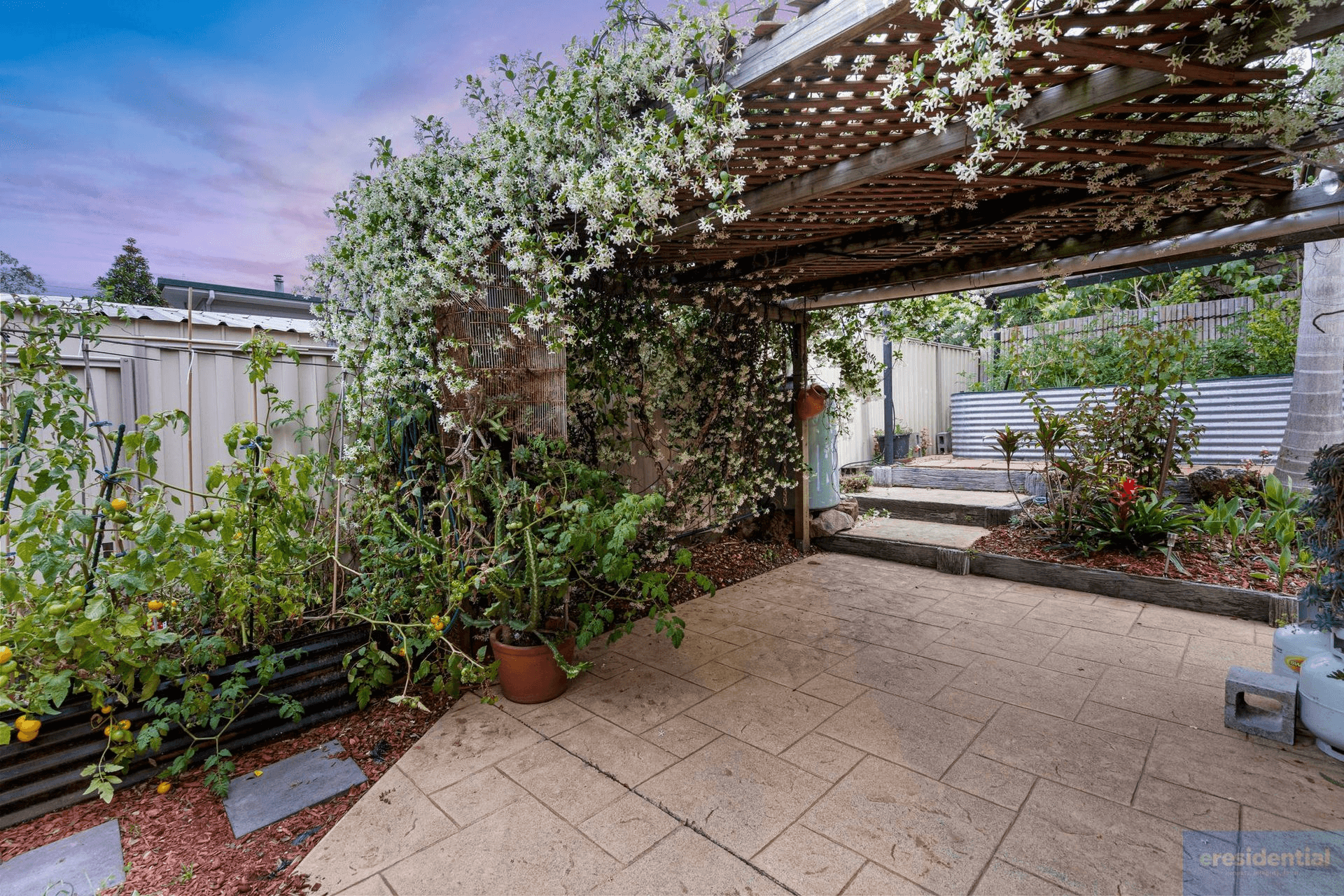 10 Auburn Street, Edens Landing, QLD 4207