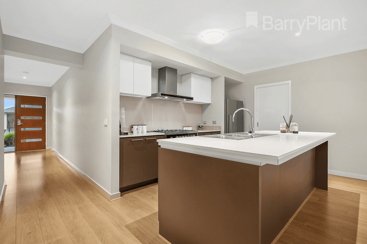 7 Tamarin Street, Craigieburn, VIC 3064