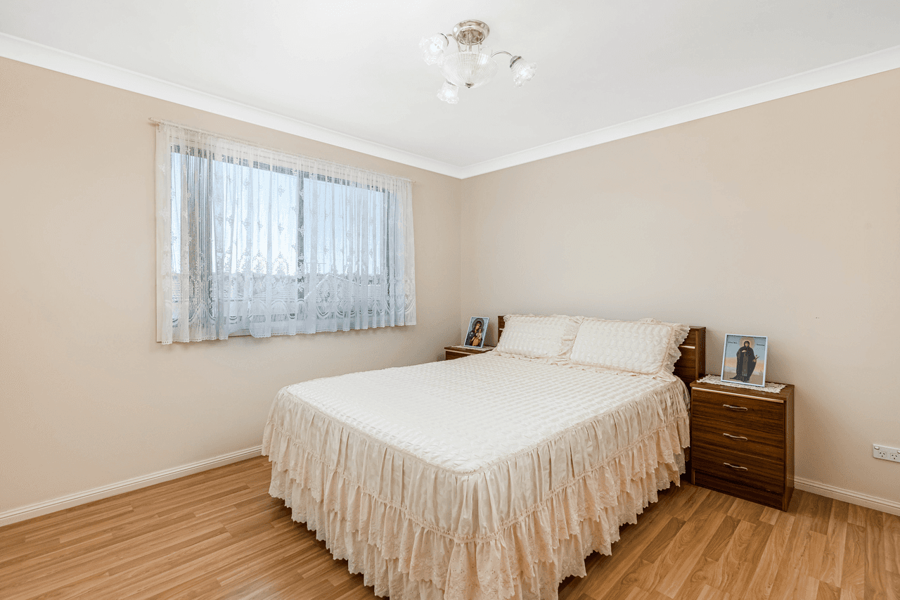 80 Harraden Drive, WEST HOXTON, NSW 2171