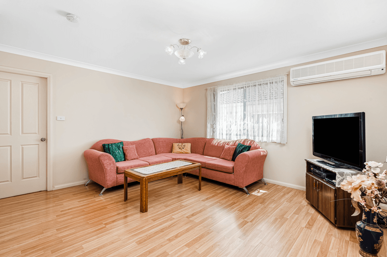 80 Harraden Drive, WEST HOXTON, NSW 2171