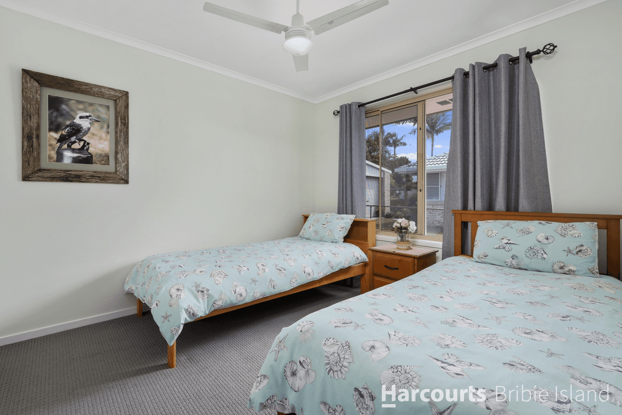 84 Bestmann Rd East, SANDSTONE POINT, QLD 4511