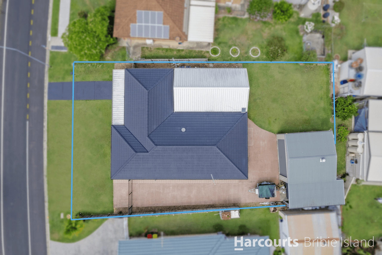 84 Bestmann Rd East, SANDSTONE POINT, QLD 4511