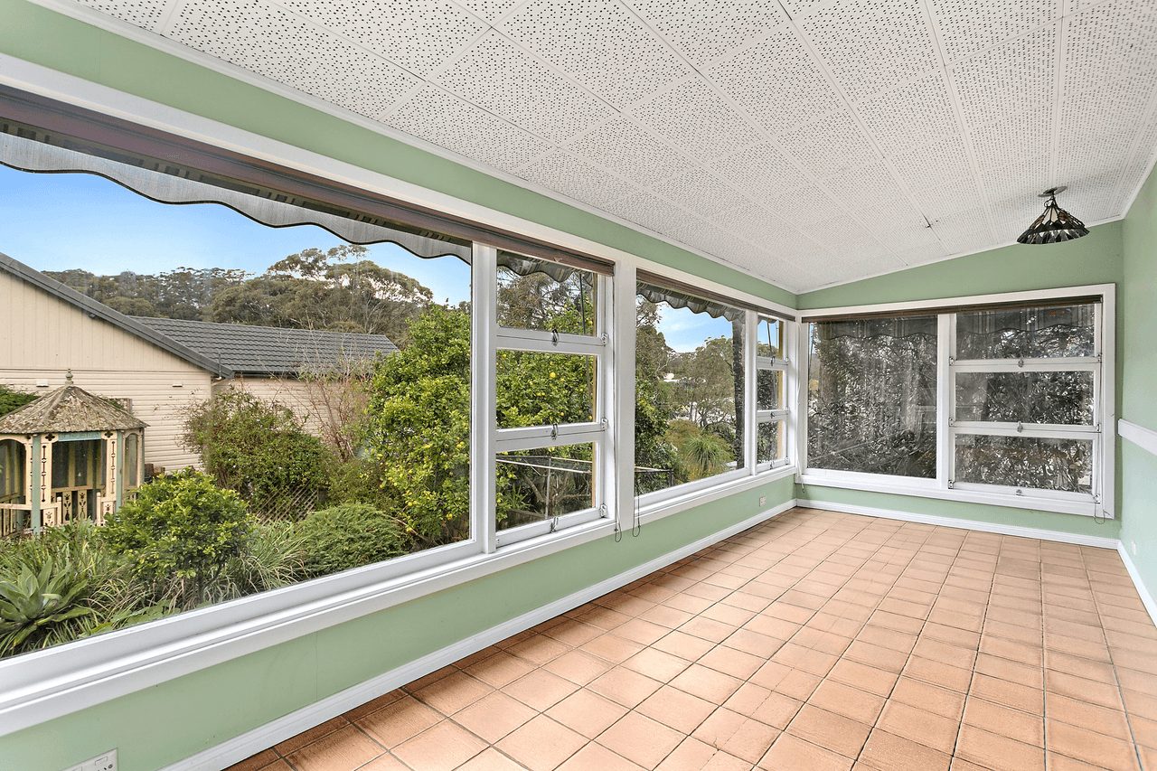 61 St Johns Avenue, Mangerton, NSW 2500