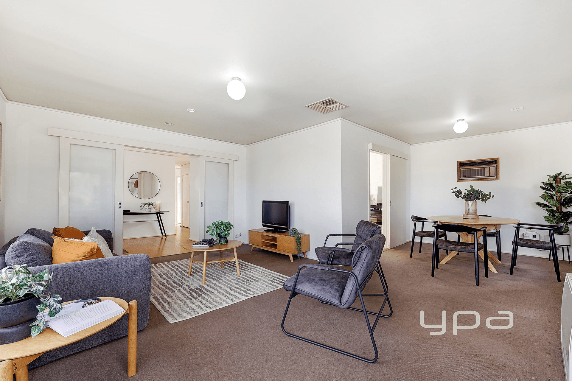 10 Elmhurst Road, Gladstone Park, VIC 3043