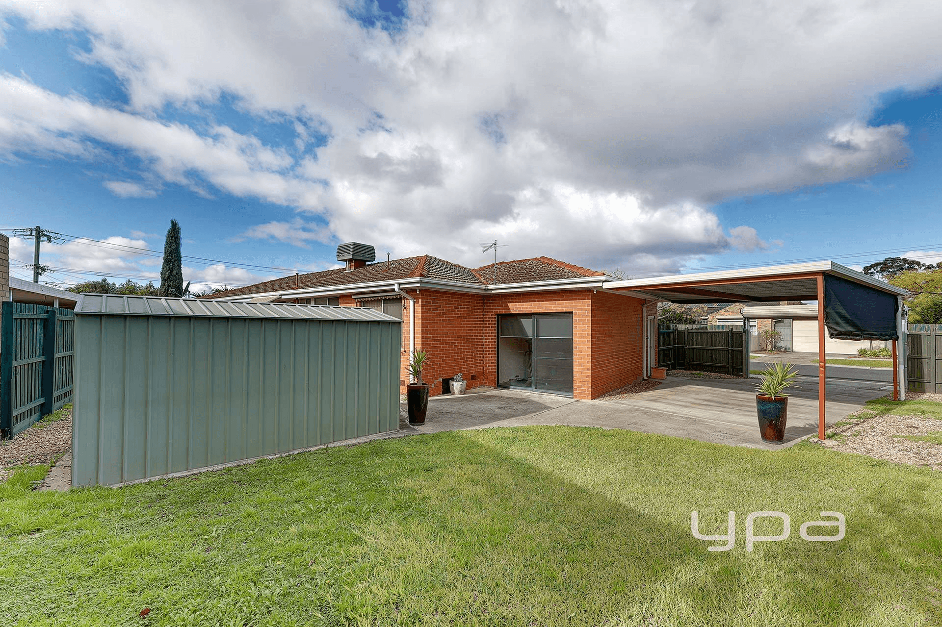 10 Elmhurst Road, Gladstone Park, VIC 3043