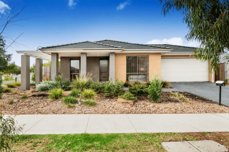 10 Tooradin Crescent, DOREEN, VIC 3754