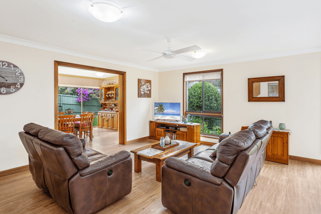 16 Cootamundra Road, Hornsby Heights, NSW 2077